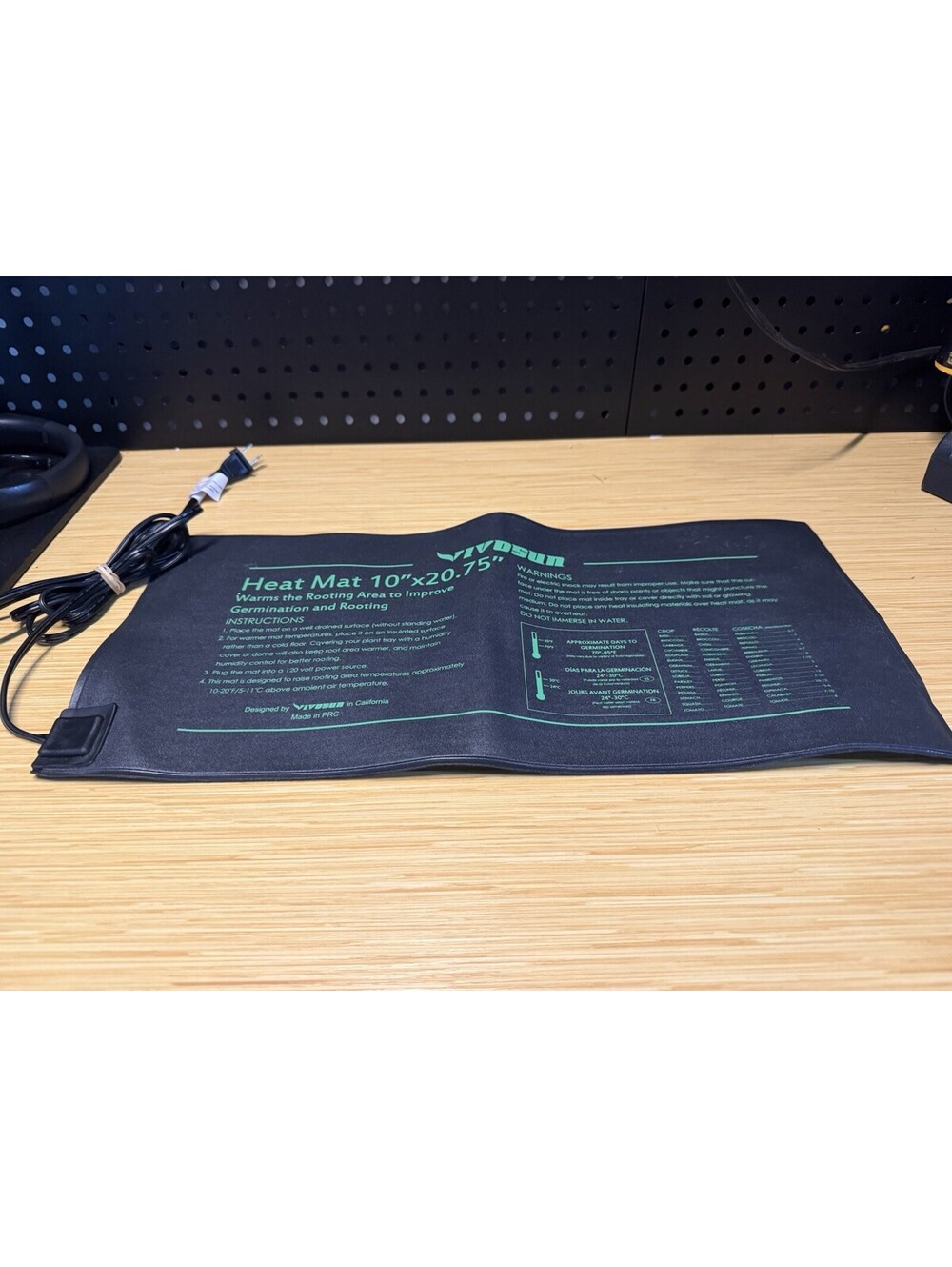 VIVOSUN Durable Waterproof Seedling Heat Mat 10" x 20.75" UL & MET-Certified